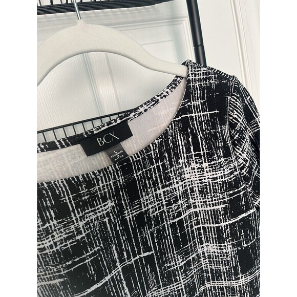 BCX Womens Flutter Sleeve Blouse Black/White Pattern Size L Lightly Worn - Picture 3 of 3